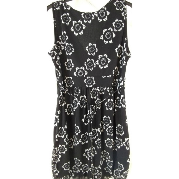 New Directions Womens  flowers dress Black Sz L - Picture 2 of 6